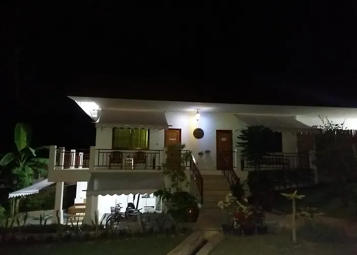 ปั้นหยา ชาเลต์ สวนผึ้ง 3* Ratchaburi