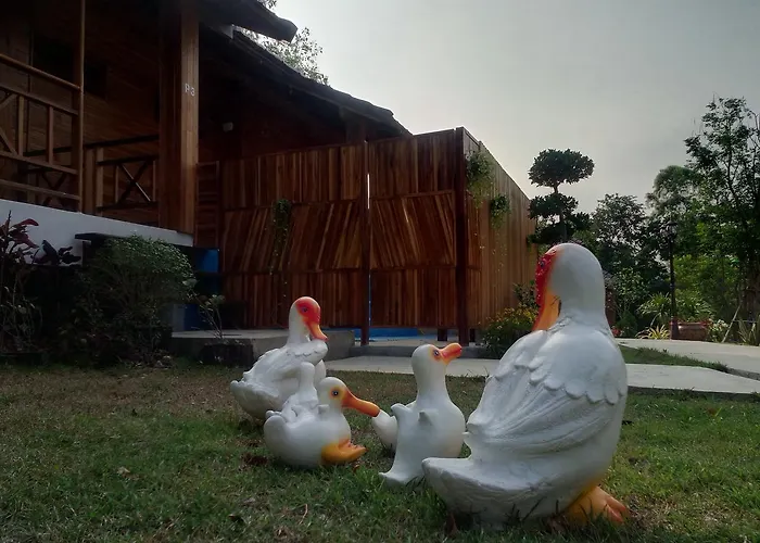 รีสอร์ท ปั้นหยา ชาเลต์ สวนผึ้ง Ratchaburi