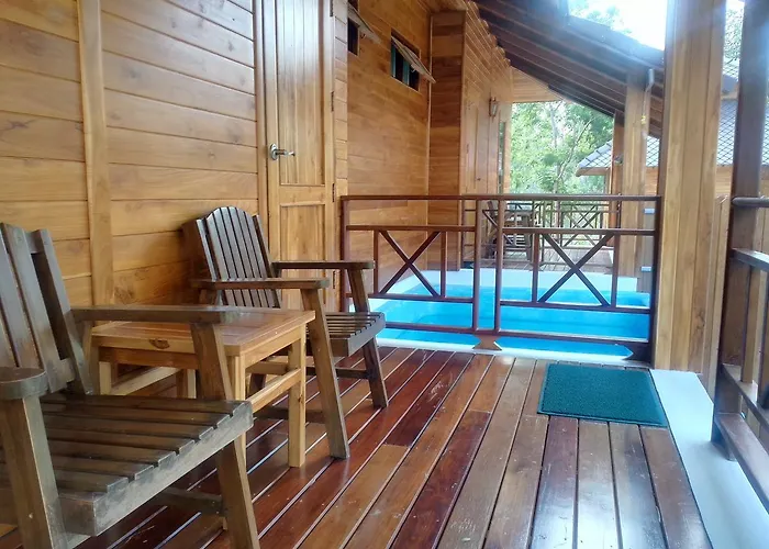 ปั้นหยา ชาเลต์ สวนผึ้ง 3*
