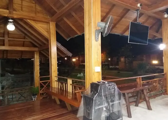 ปั้นหยา ชาเลต์ สวนผึ้ง 3* Ratchaburi